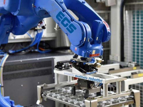 Yaskwawa Roboter in EGS Automations SUMO